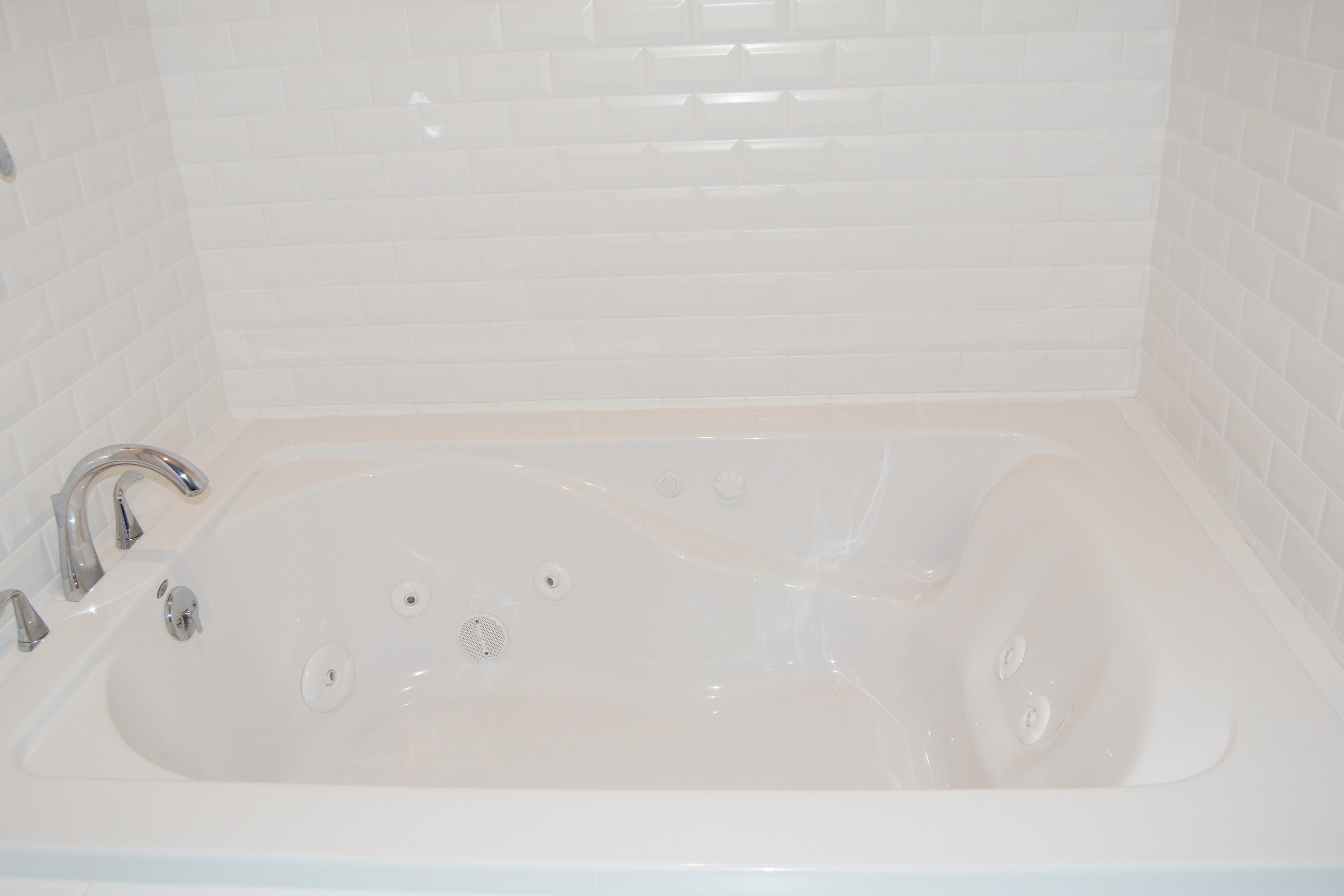 double room (kenyetto) | jetted bathtub