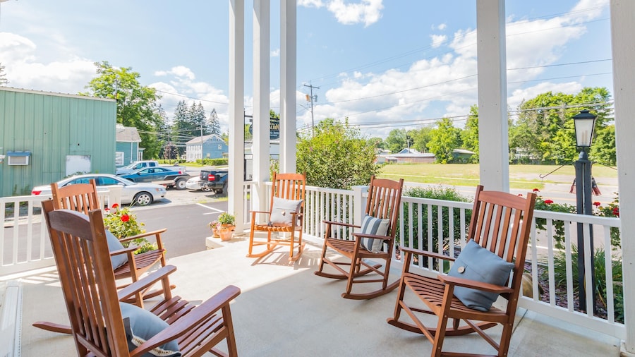 Historic Hotel Broadalbin