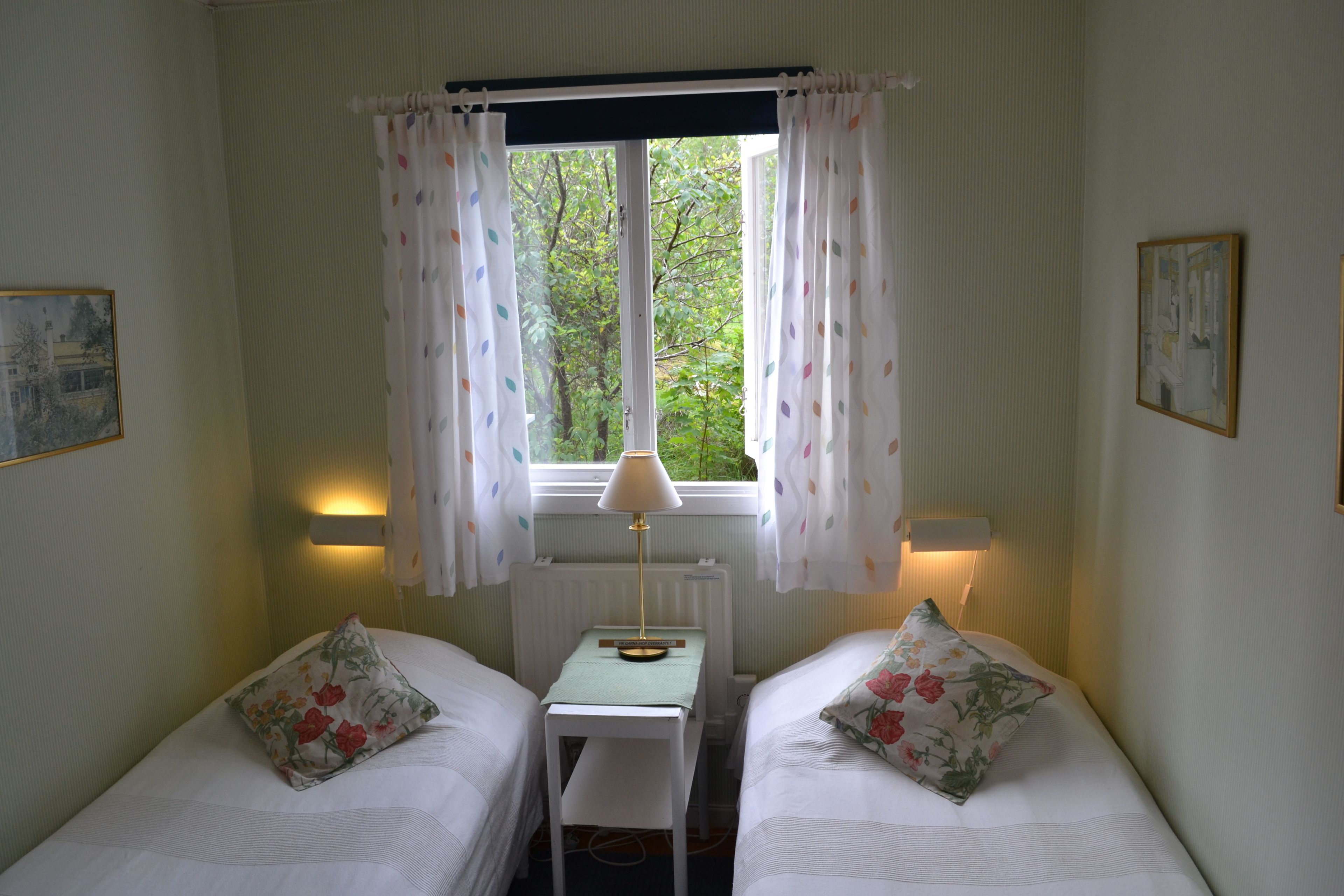 twin room, 2 single beds (compact) | premium bedding, minibar, individually decorated, individually furnished