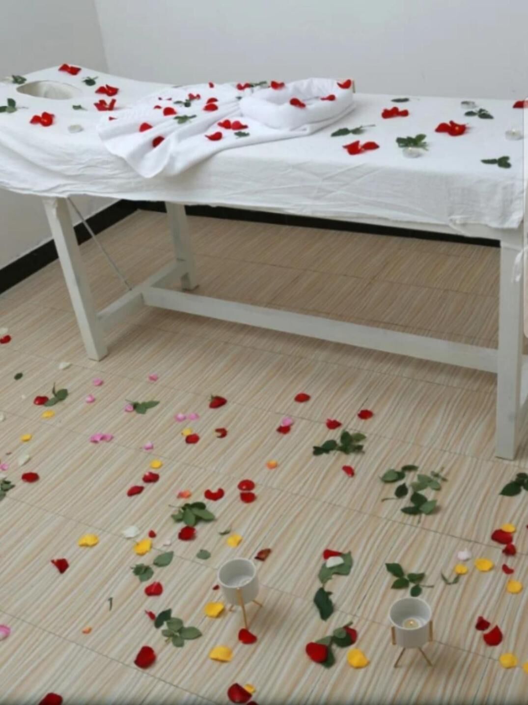 premium bedding, in-room safe, desk, free wifi