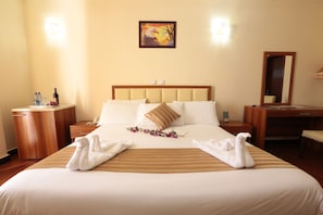 Premium bedding, in-room safe, desk, free WiFi - Bete Daniel Hotel (Bahir Dar)
