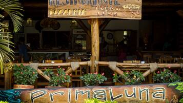 Breakfast, lunch, dinner served; local and international cuisine