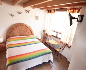 Junior Room, 1 King Bed, Non Smoking, Mountain View | Select Comfort beds, iron/ironing board, free WiFi, bed sheets - Ma Petite Maison (Tepoztlán)