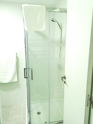 Habitación doble, baño privado | Baño