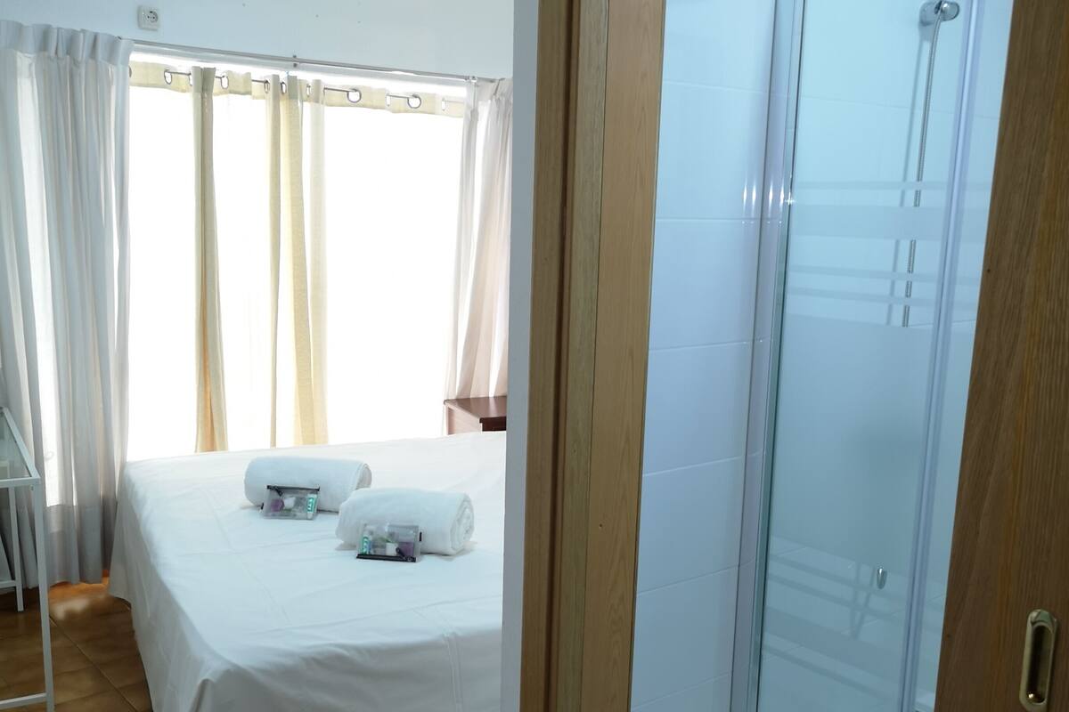 Doppelzimmer, eigenes Bad