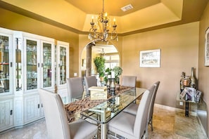 Dining - 4 Mi to Lake Amistad Access: Luxury Hilltop Escape (Del Rio)