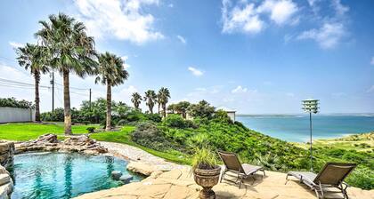 4 Mi to Lake Amistad Access: Luxury Hilltop Escape