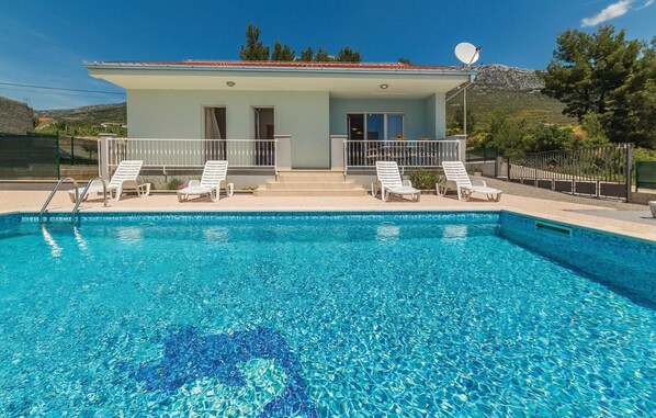 Piscine extérieure