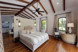 7 Schlafzimmer, Bügeleisen/Bügelbrett, kostenloses WLAN, Bettwäsche