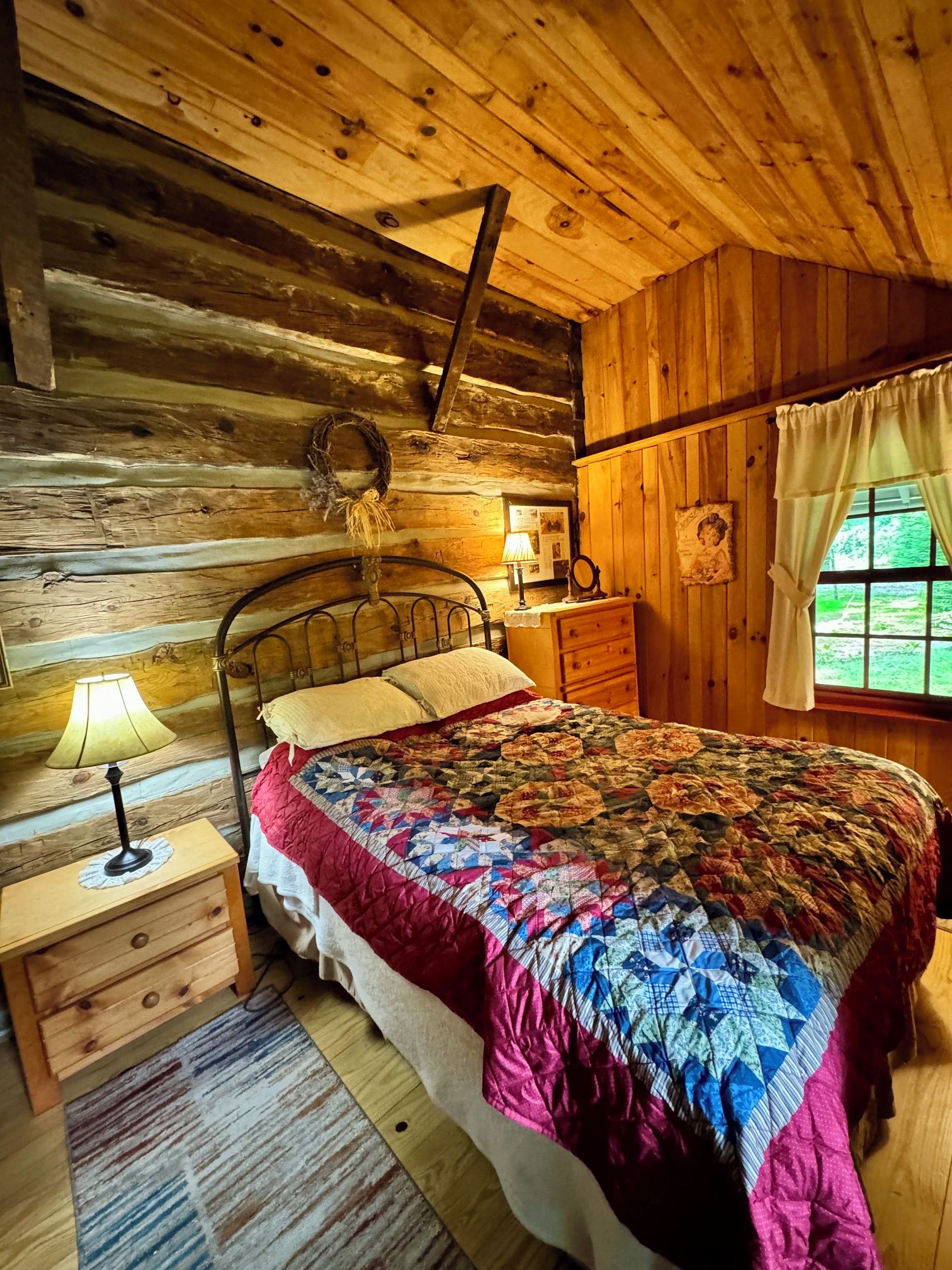 Main Bedroom Queen Bed
