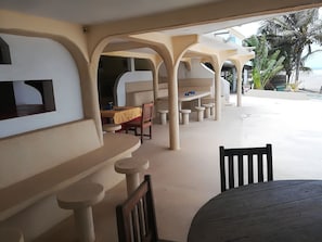 Breakfast, lunch, dinner served; local cuisine