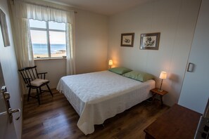 5 dormitorios, tabla de planchar con plancha, wifi y ropa de cama