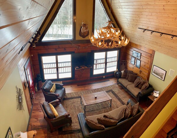 Smart TV, fireplace, video games, DVD player - Log Home# w/ Incomparable Peace, Serenity, Privacy And The First Class Amenities (Mt Holly)