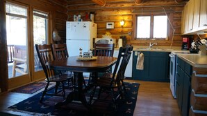 Kaffetrakter/tekoker, kjøleskap, mikrobølgeovn og ovn
