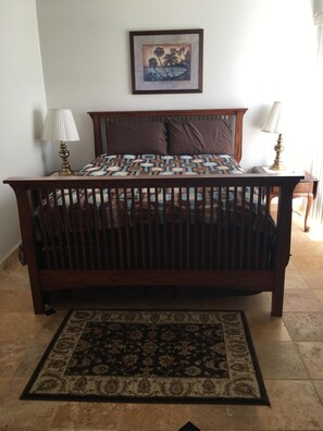 2 camere, una scrivania, ferro/asse da stiro, Wi-Fi gratuito