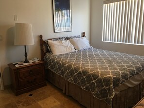 2 bedrooms, desk, iron/ironing board, free WiFi
