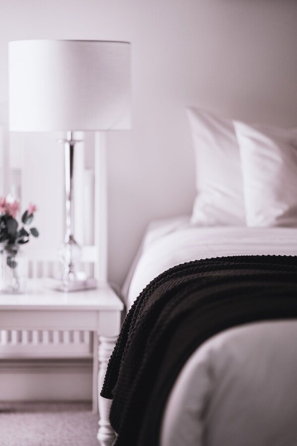 3 bedrooms, iron/ironing board, WiFi, wheelchair access - Barkers Run Terrace, Immaculately appointed, award winning and luxurious home, minutes from the cent... (Castlemaine)