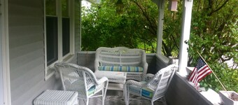 In Town and a Quick Walk to Acadia National Park