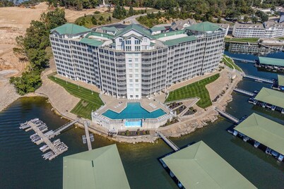 9th Floor at the Towers! Amazing Views, Indoor & Outdoor Pools, Free Wi-Fi