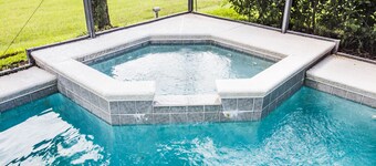 Splendid villa, overlooking conservation area, with private pool and games room