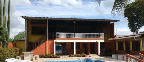 Piscina a l'aire lliure