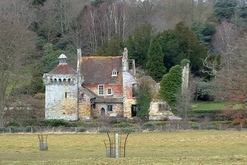 Detached 2 Double Bed Cottage, Ticehurst, East Sussex/Kent