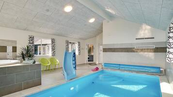 Piscine couverte