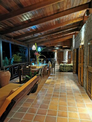 Restauration extérieure