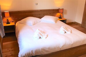 2 Schlafzimmer, Reisekinderbett, WLAN, Bettwäsche