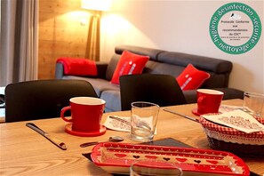Interior - 4- to 6-person apartment - ski shuttle at foot (Samoëns)