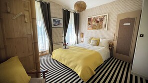 3 soverom, skrivebord, strykejern/-brett og wi-fi (inkludert)