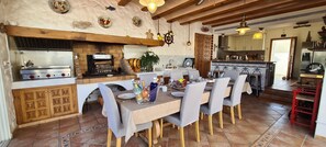 Dining - Marina in Empuriabrava with pool and mooring of 21 m in the Grand Canal (Empuriabrava)