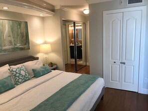 2 chambres, fer et planche à repasser, lit parapluie, Wi-Fi