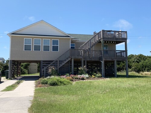 Ocean Views! Only 350 feet to the beach! FREE beach chairs, bikes & more!