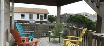 Ocean Views! Only 350 feet to the beach! FREE beach chairs, bikes & more!