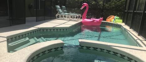 温水プール
