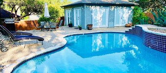 Pool+Hot Tub! SixFlags/SeaWorld/Ntl Shooting Range