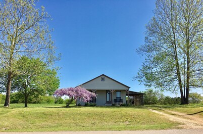 Fully Furnished Two Bedroom Farm House, "The Little House" Has Everything !