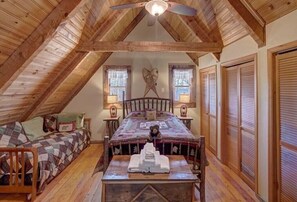 2 makuuhuonetta, silitysrauta/-lauta, vauvan matkasänky, ilmainen Wi-Fi