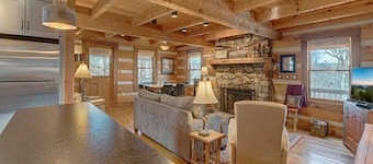 ダンシングベアキャビンで山を楽しむ