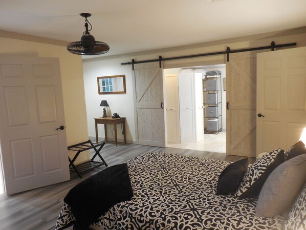 1 bedroom, iron/ironing board, bed sheets, wheelchair access