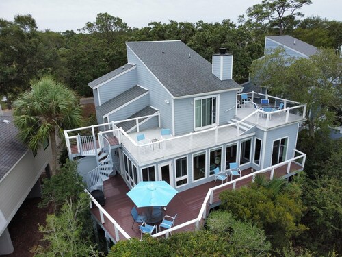 Marsh--Mellow in Wild Dunes Resort, 20 mins from historic Charleston!