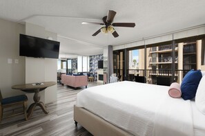 3 Schlafzimmer, Schreibtisch, Bügeleisen/Bügelbrett, Reisekinderbett