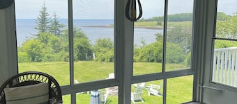 Gorgeous oceanfront Home overlooking Penobscot Bay , Castine Maine