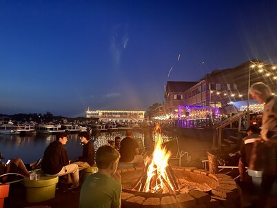 Boulder Rock Bungalow on Birchwood in Breezy ➳ Close to Everything