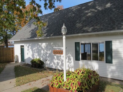 Lake House Is Close To Minneapolis, But Far From Your Normal Routine.  