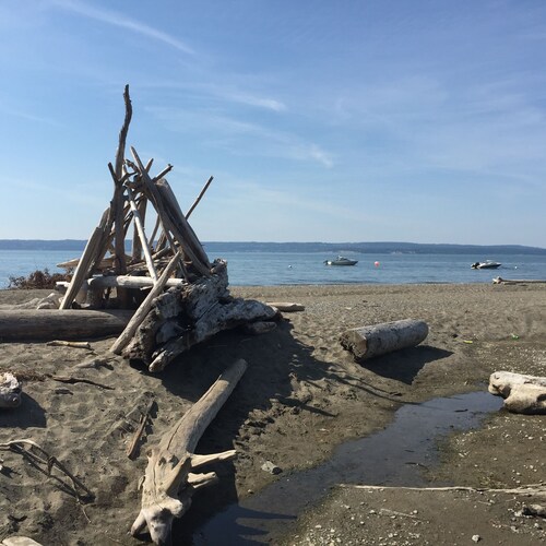 New High End Guesthouse in Warm Beach, Stanwood, WA.