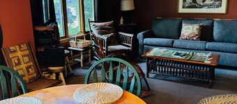 Cozy Town Home Overlooking Amazing Whiteface Golf Club - rental permit #200220