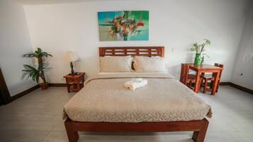 Didekorasi berbeda-beda dan dilengkapi dengan perabotan berbeda-beda