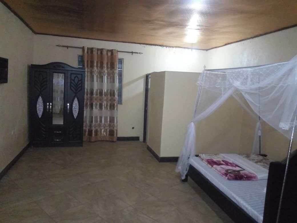 Suite Deluxe | Caja de seguridad en la habitación, cortinas blackout y insonorización 